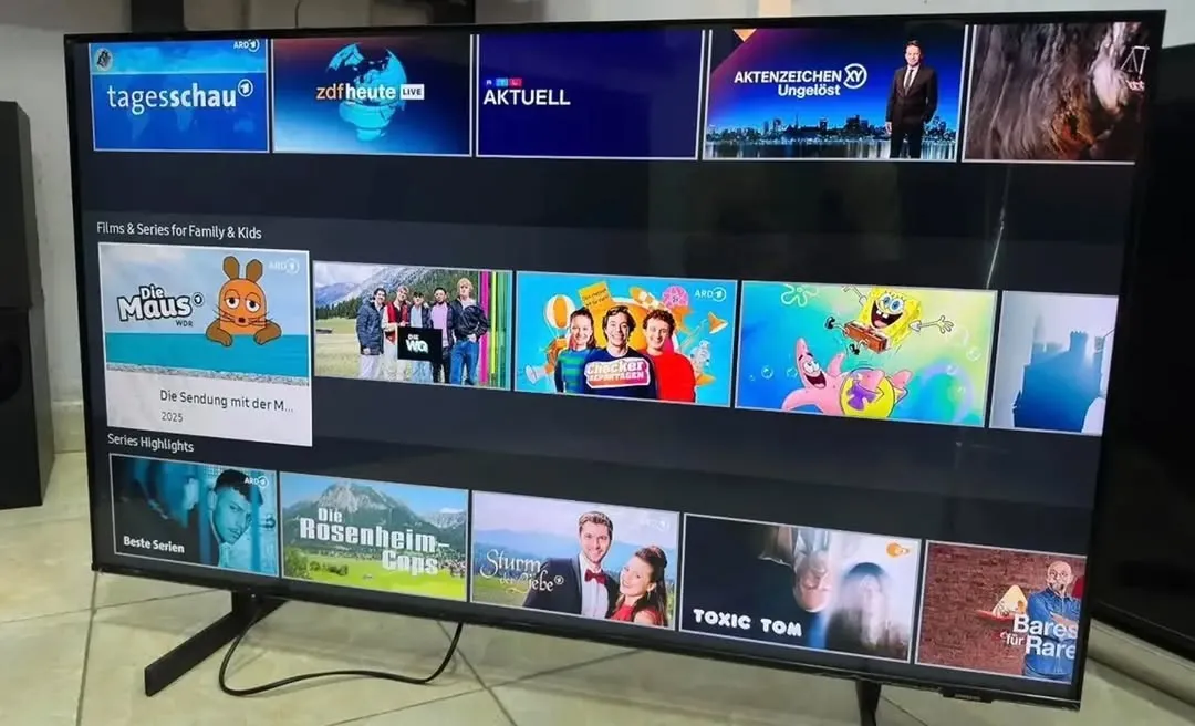 Samsung 50-inch QLED smart TV